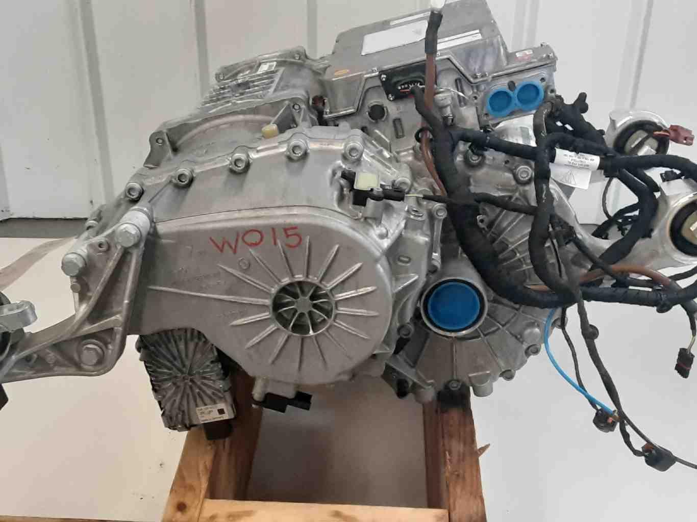 2020 PORSCHE TAYCAN Engine Rear motor drive unit 10k km's!