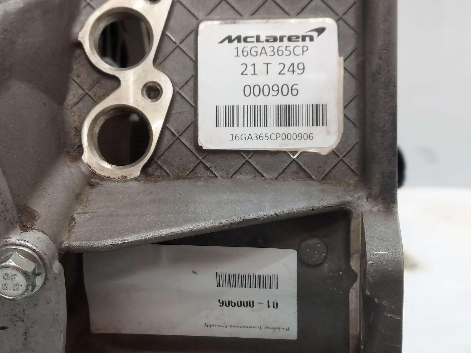 23 McLaren Artura 8 Speed Dual Clutch Transmission A2059060302 3K KM *parts Only
