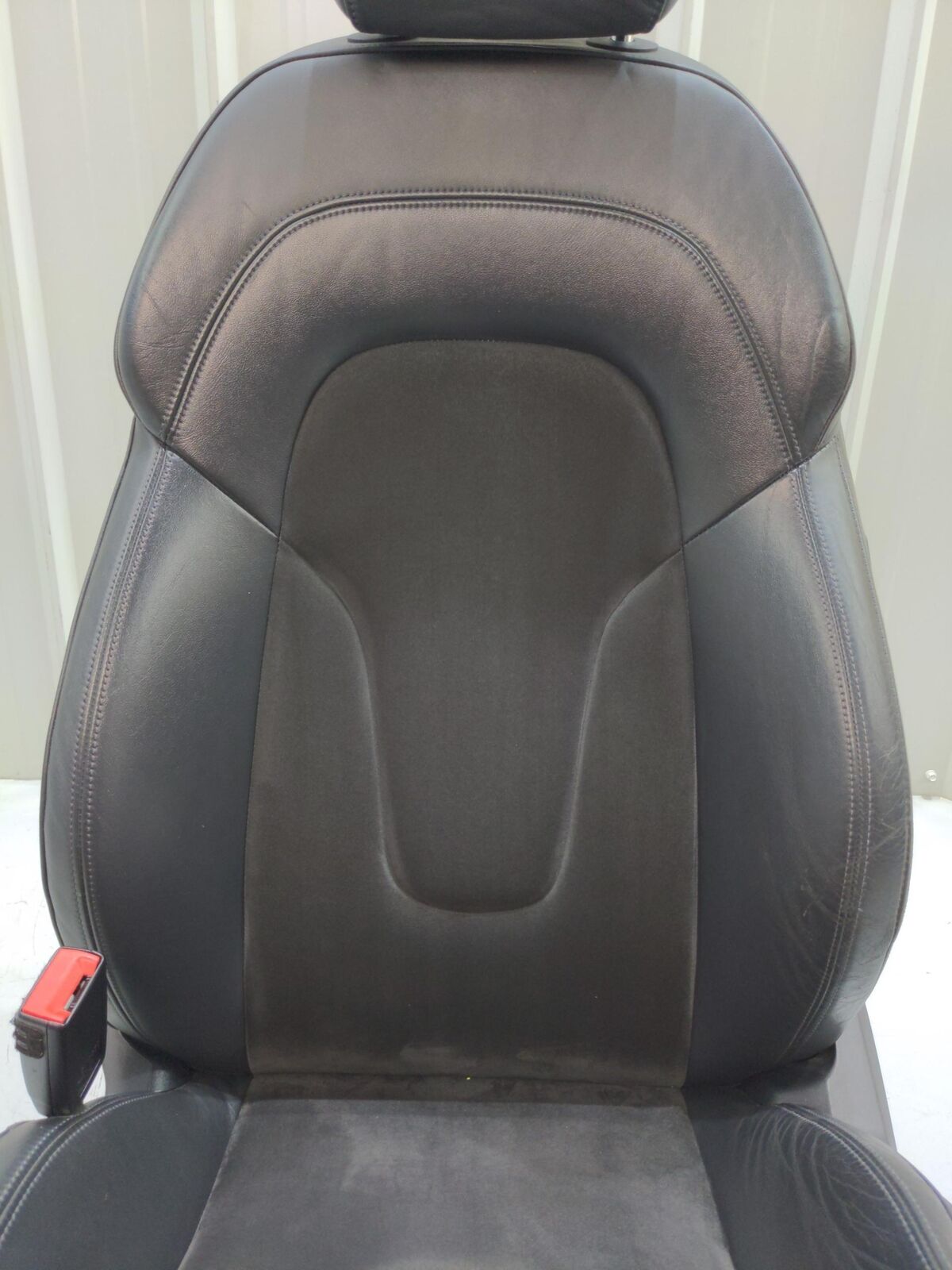 08-10 AUDI R8 Front Seat Lh Left Driver Black *outer Bolsters Has Wear* 54K KM'S