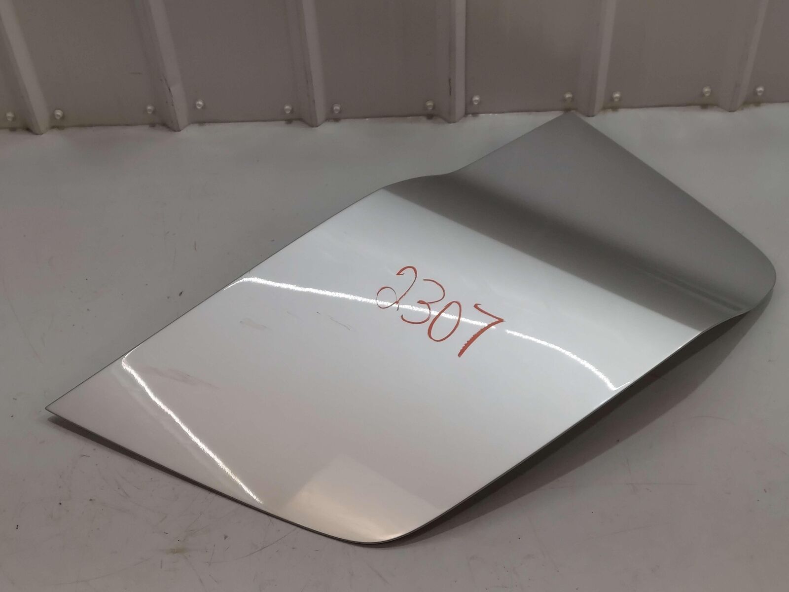 08-15 Audi R8 LH Left Quarter Side Panel Painted Silver 420853337 *Scuffed*