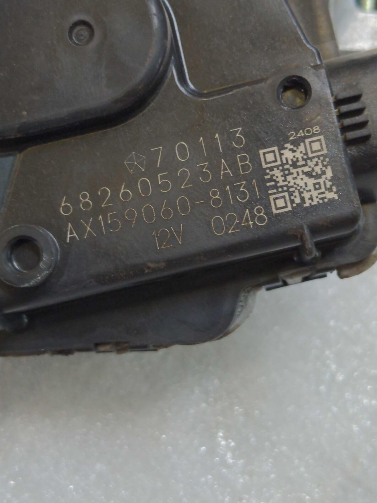 Q091 2018 JEEP GRAND CHEROKEE Front Wiper Motor 68260523ab