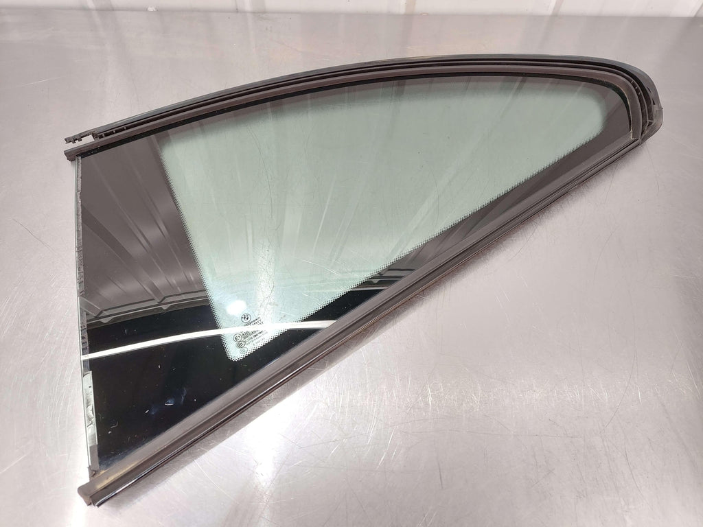 16-21 BMW M2 F87 COMPETITION LEFT QUARTER WINDOW GLASS 7294345
