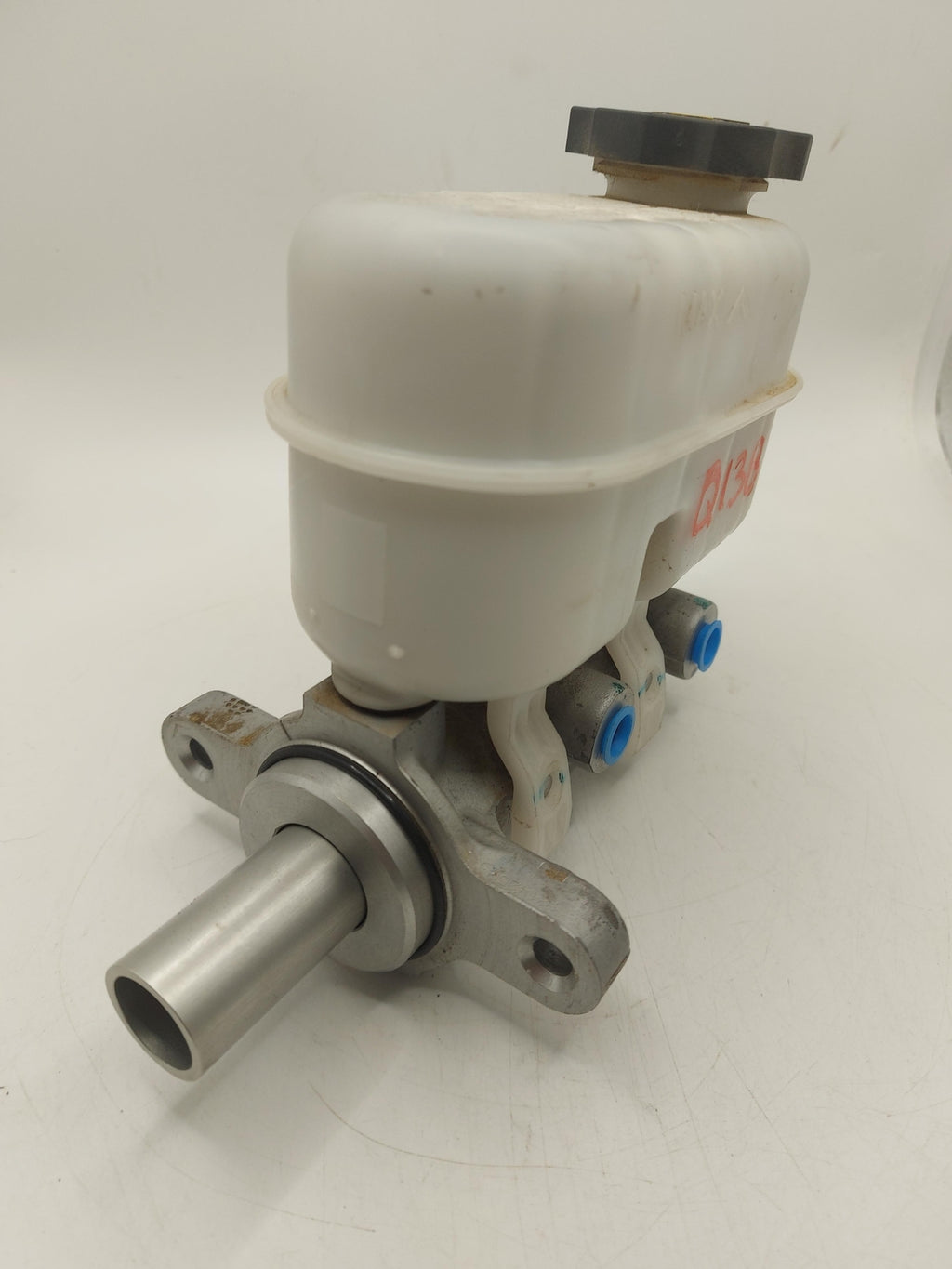 2014 TESLA S Master Cylinder With Reservoir 126K KM's