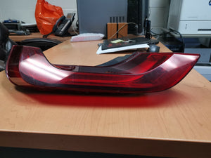 P018 BMW I8 2014-2017 DRIVER LEFT MAIN TAIL LIGHT LAMP 	63217310781