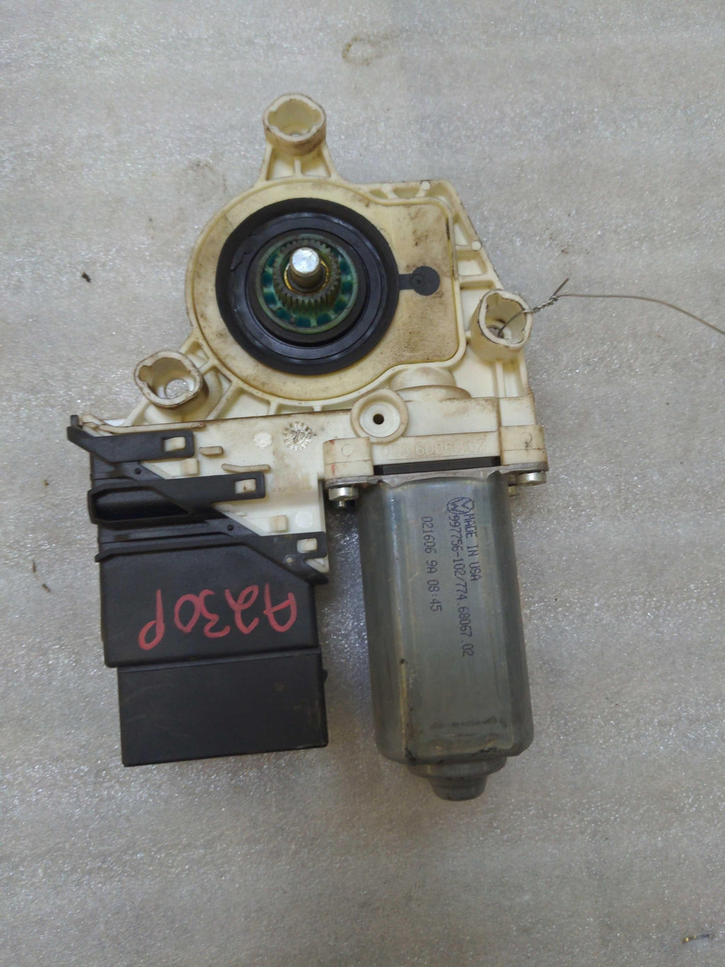 05-08 JETTA EXCEPT GLI Rear LH Left Power Door Window Motor 1K54839401A