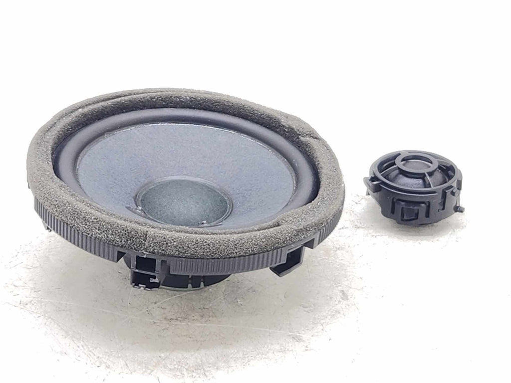 2022 MERCEDES EQS580 V297 FRONT RIGHT SPEAKER DOOR BURMESTER SET OF 2