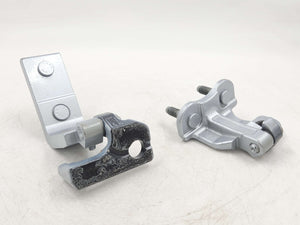 2022 MERCEDES EQS580 V297 REAR LEFT DOOR HINGE HIGH-TECH SILVER METALLIC 922U