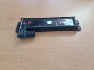 2017 TESLA X 1043130-00-b Keyless Entry Antenna Lh