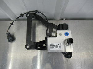 T020 2016 16 MCLAREN 570S SUSPENSION PUMP MODULE 13B0737CP