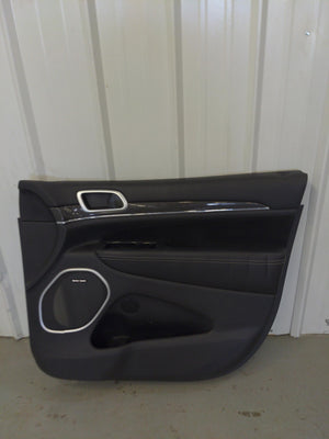 15 JEEP GRAND CHEROKEE SRT8 FRONT RH RIGHT DOOR PANEL BLACK & CARBON FIBER *NOTE
