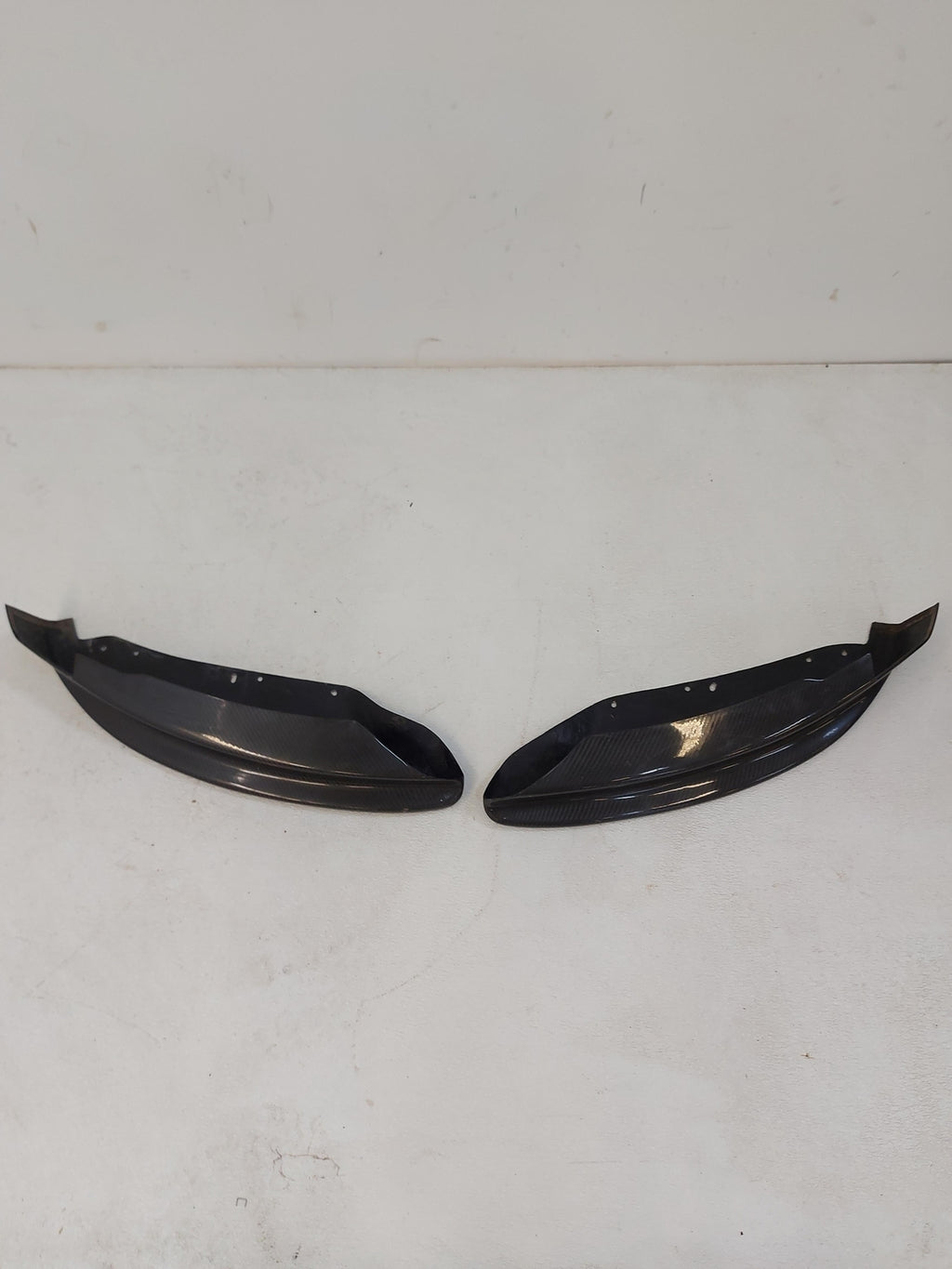 08-13 BMW 135I Front Bumper Lip Carbon Fibre Winglet Chin Spoilers *Notes*