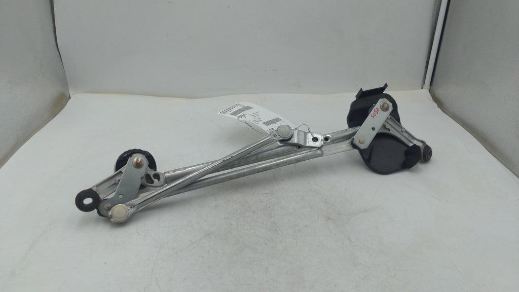 17-19 INFINITI Q60 Windshield Wiper transmission Linkage