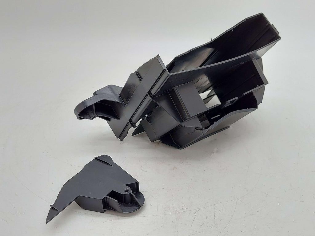 2023 Audi Q8 E-tron Quattro Amplifier Bracket *Cracked/Broken* 4KE907390