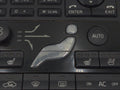 09 10 11 VOLVO XC70 Radio 30782902 *Worn* control panel radio heated seats