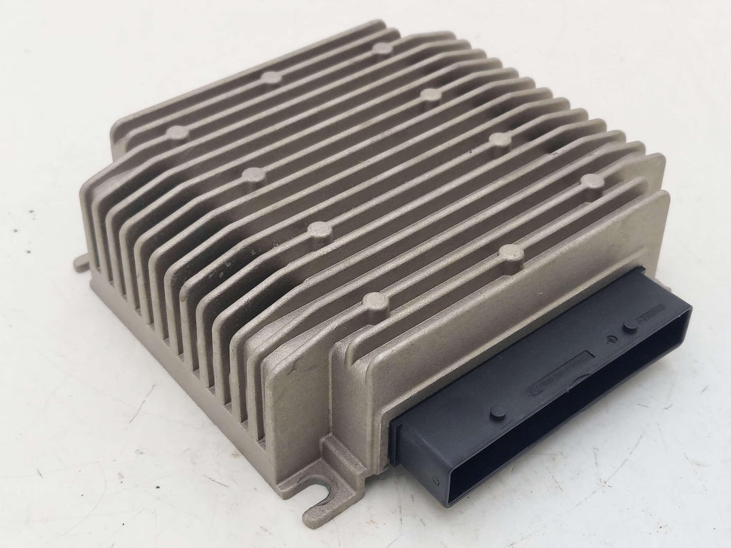 2014 Tesla S Radio Premium Audio Radio Amp Amplifier 1000350-001-09