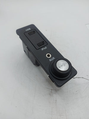 13 RANGE ROVER EVOQUE Usb Auxillary Jack Port In Console A2C5336865900