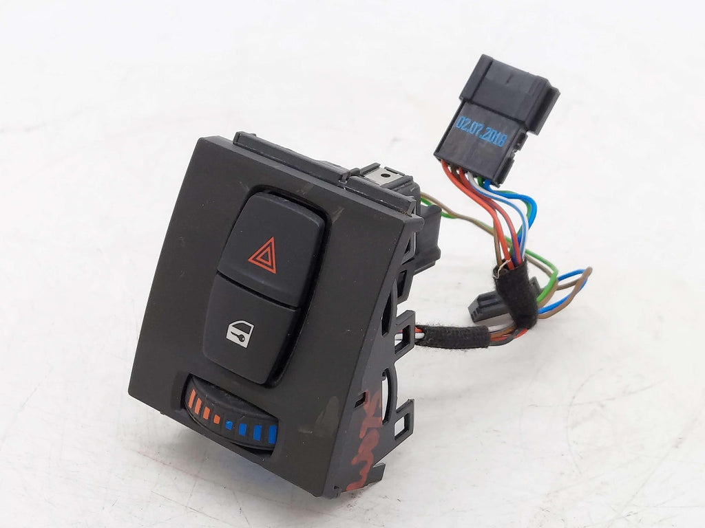 2019 BMW M2 F87 COMPETITION HAZARD / LOCK SWITCH 923178605 *SCUFFED*