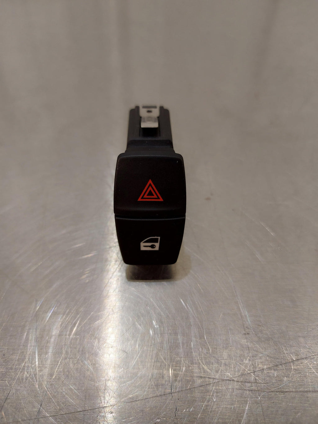 2016 BMW M4 61319231786 9231786 4 Way Flasher & Door Lock 72K KM'S